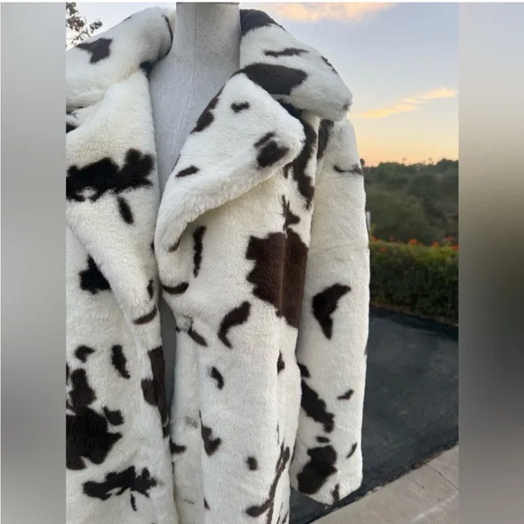 New Stoosh Chic Cow Print Faux Fur Coat - Picture 4 of 7